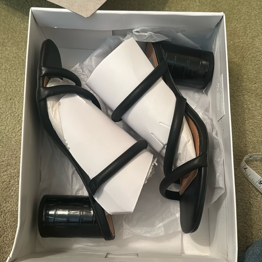 Black Dolce Vita Myla sandals